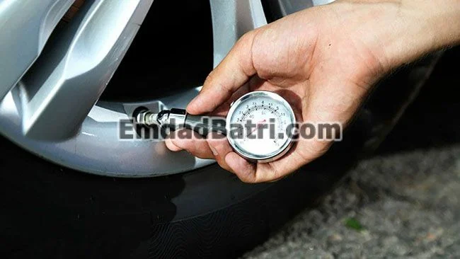 بررسی فشار باد تایرها
